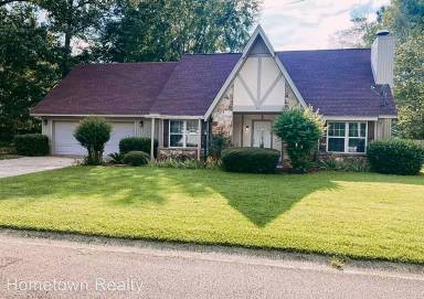 Main picture of 94 Robinhood Cir