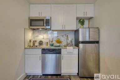 Main picture of 611 Destiny Dr