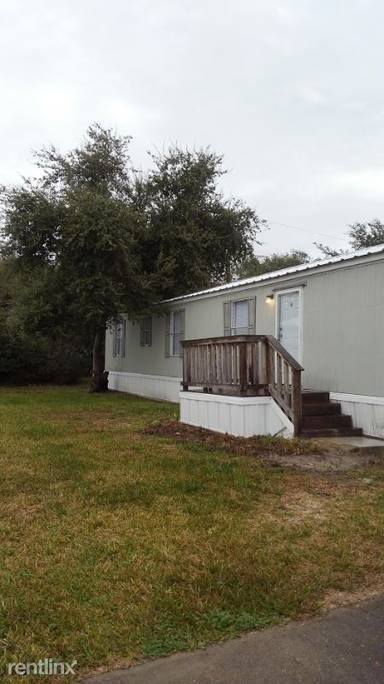 Main picture of 1800 N Live Oak St