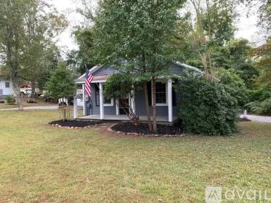 Main picture of 600 E Parker Rd