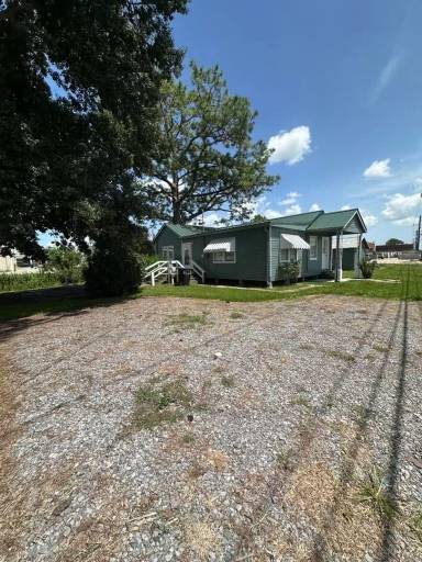 Main picture of 6173 W Main St