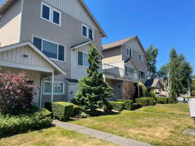 Main picture of 1616 32nd St