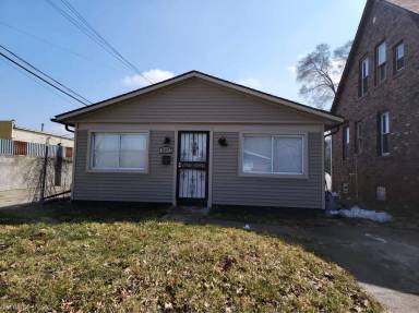 Main picture of 18892 Healy St