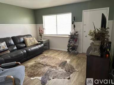 Main picture of 1307 Rickenbacker Dr