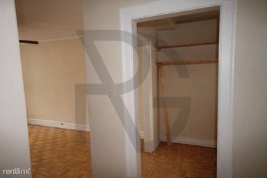 Main picture of 711 W Belmont Ave