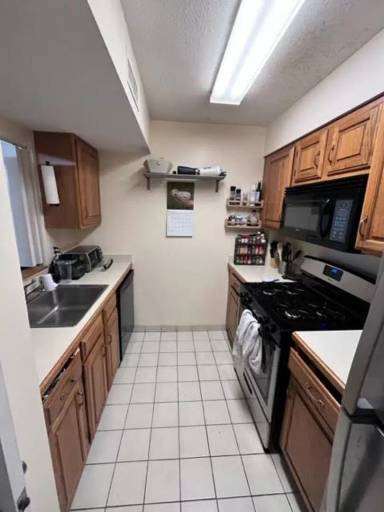 Main picture of 147 Kelton Place