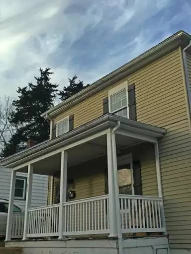 Main picture of 753 King St