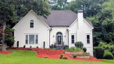 Main picture of 573 Trailwood Ln SW