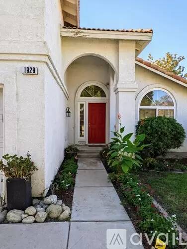 Main picture of 1929 Glover St