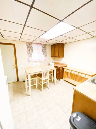 Main picture of 4120 Beethoven Ave