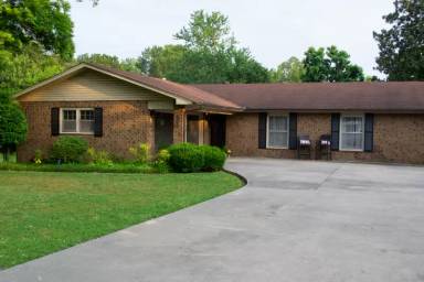 Main picture of 603 E Nettleton Ave