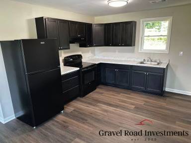 Main picture of 4018 Stillman Blvd