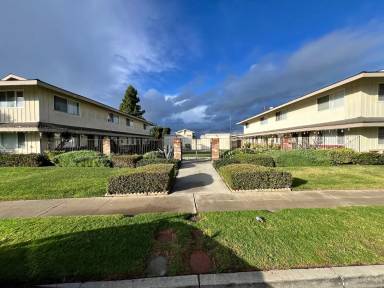 Main picture of 12161 Bailey St