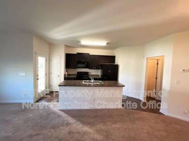 Main picture of 7627 Galvin St