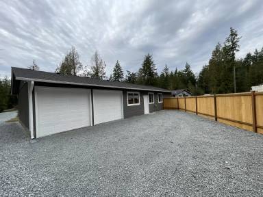 Main picture of 31421 76th Ave NW