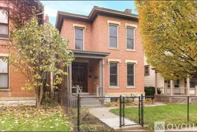 Main picture of 47 Clark Pl