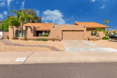 Main picture of 15609 N 55th St