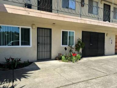 Main picture of 586 Berry Ave