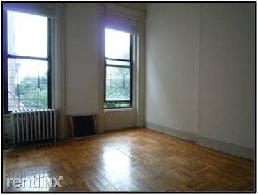 Main picture of 1000 Bedford Ave
