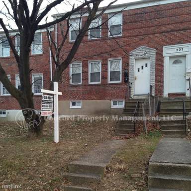 Main picture of 909 Saint Dunstans Rd