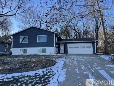 Main picture of 2800 78th Ave