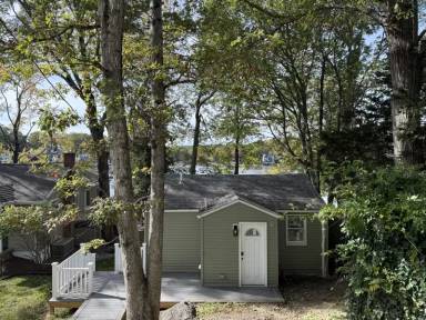 Main picture of 42 Eastview Rd