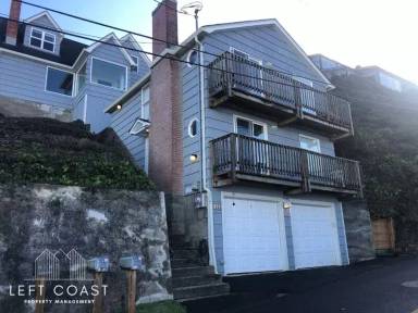 Main picture of 1208 SW Coast Ave