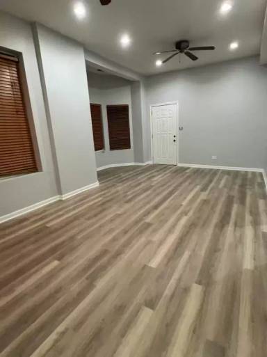 Main picture of 3252 W Armitage Ave