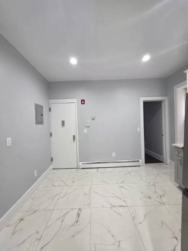 Main picture of 114 Maple St