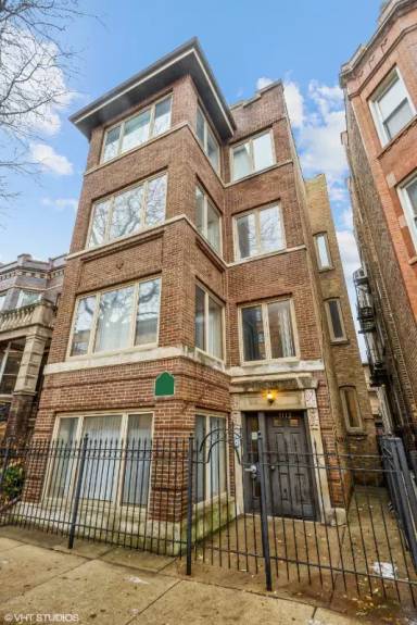 Main picture of 1112 N Oakley Blvd