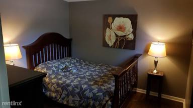 Main picture of 716 N Park St NE