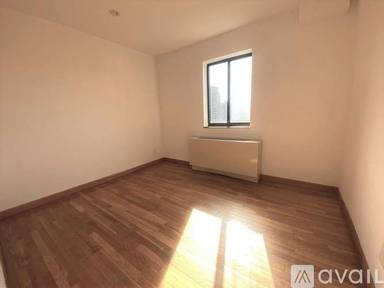 Main picture of 370 W 30th St Apartments