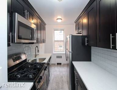 Main picture of 6456 Booth St