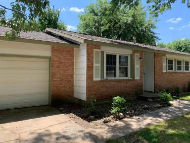Main picture of 509 N Village Pl