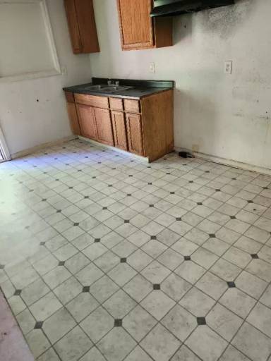 Main picture of 614 E Umstead St