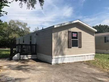 Main picture of Blue Valley Manufactured Home Community