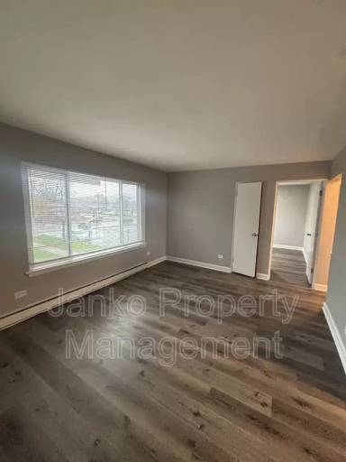 Main picture of 2123 119th St