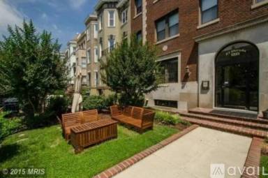 Main picture of 1321 Fairmont St NW