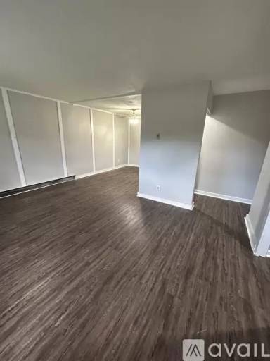 Main picture of 132 N Valley St