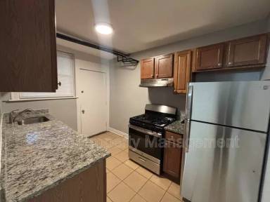 Main picture of 9001 S Loomis St