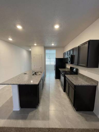 Main picture of 2116 Solitaire St NE