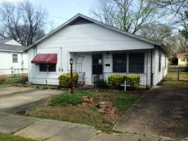 Main picture of 909 S Glenwood Ave