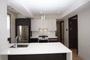 Main picture of 31 Buttonwood St