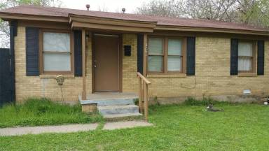 Main picture of 3221 SW 47th St