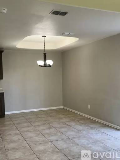 Main picture of 818 Gonzalez Dr