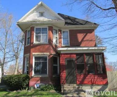 Main picture of 202 E Barker Ave