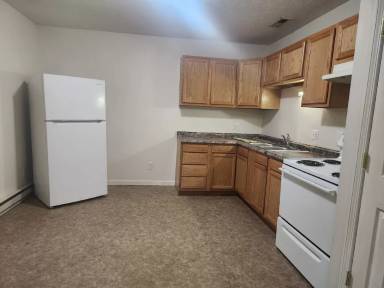 Main picture of 147 W Main St