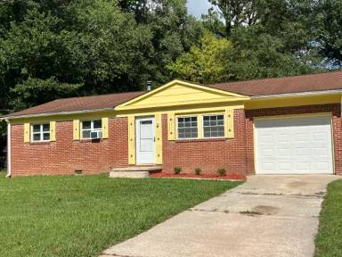 Main picture of 1490 Cedar Creek Ln