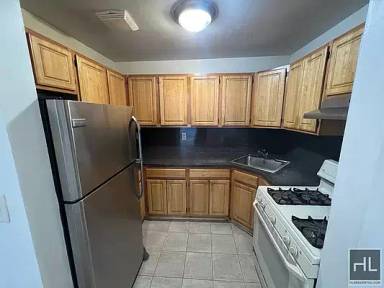 Main picture of 5706 Van Horn St