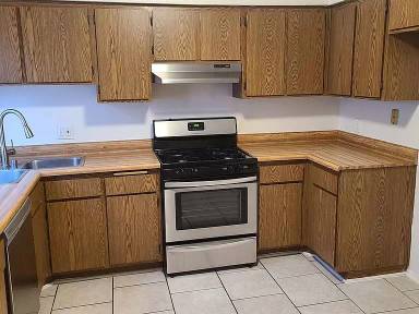Main picture of 55 N Mar Vista Ave